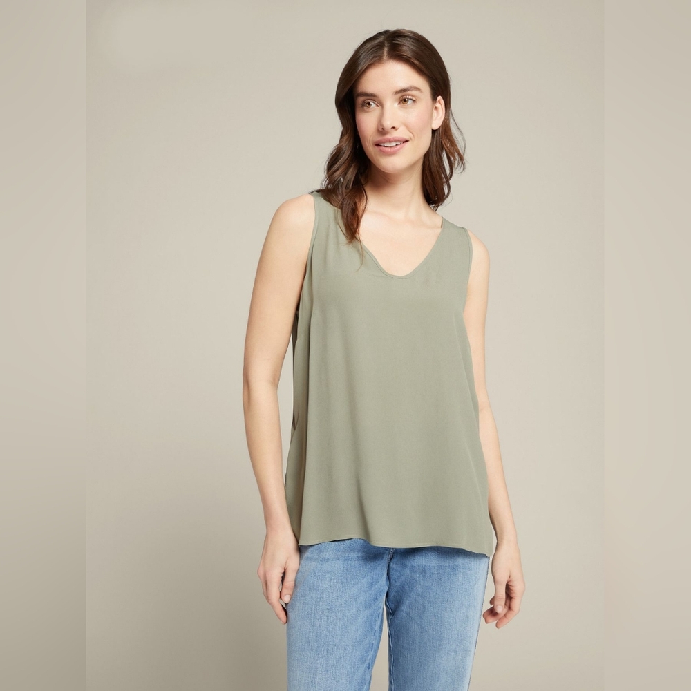 Green Dressy Tank Top with Scoop Neck